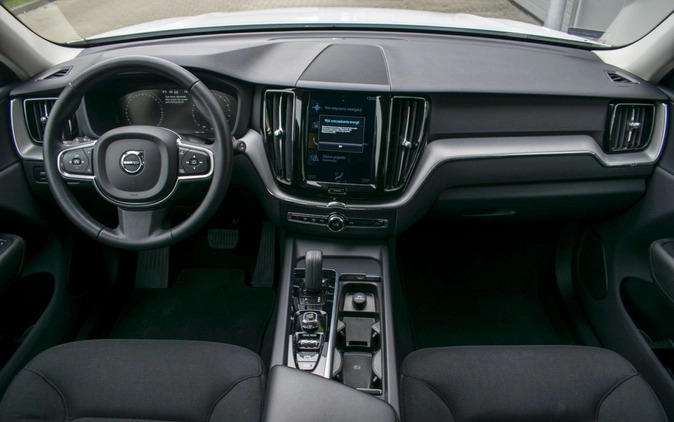 Volvo XC 60 cena 169750 przebieg: 30358, rok produkcji 2021 z Kałuszyn małe 407